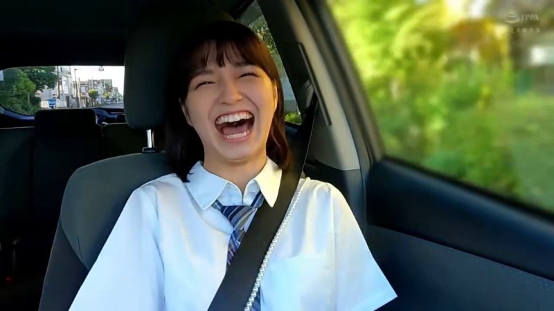 爽やかギャップの剛毛JKが痴女る！海デート後の彼ピ宅で中出しSEX！