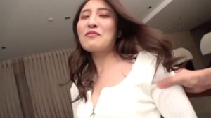 可憐に咲き乱れるまなさん、外車受付の裏で見せるオスに餓えた百花繚乱のSEX