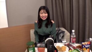 パイパンま○このグチョグチョ音！黒髪ロングお姉さんがじゅるじゅるとち○こをしゃぶる